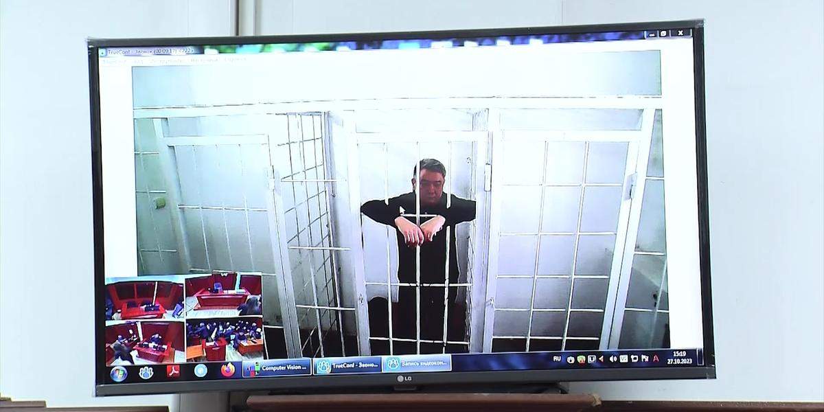 «Алтын орда» базарының экс-басшысына қатысты алғашқы сот 6 қарашаға шегерілді 