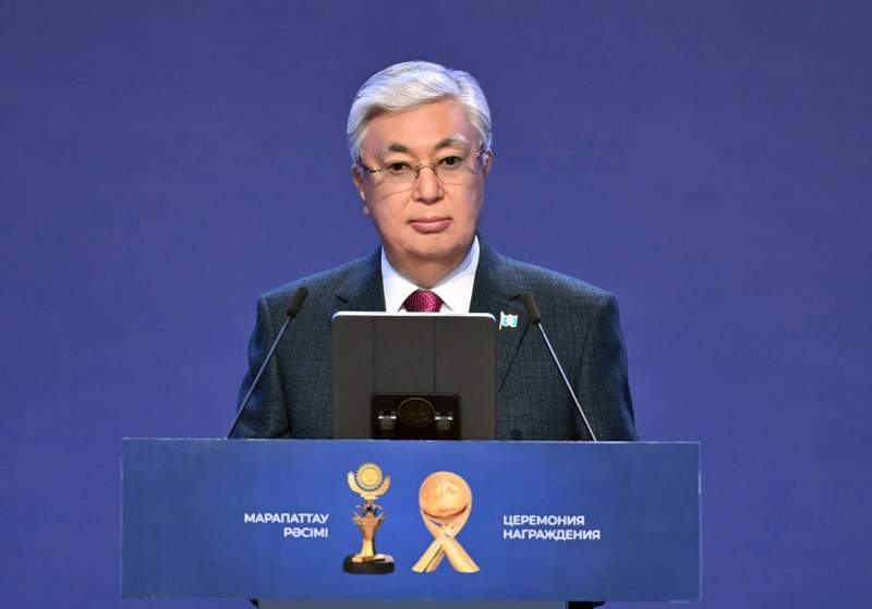 Президент: «Қарағанды металлургиялық комбинатын қазақстандық компанияның меншігіне беру мәселесі сәтті шешілді»