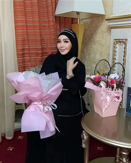  Айнұр Тұрсынбаева: "Қырық жылғы боқты шұқылап сасытудың қажеті қанша?!"