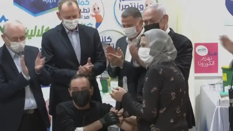 Израиль миллион адамға вакцина екті