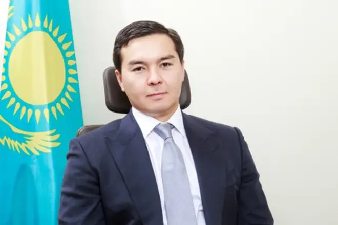 Нұрали Әлиевтің Лондондағы зәулім сарайы өзіне қайта ма?