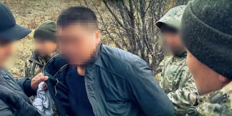 «Жетісу облысында өз шәкіртін зорлады деген күдікпен мұғалімі ұсталды»