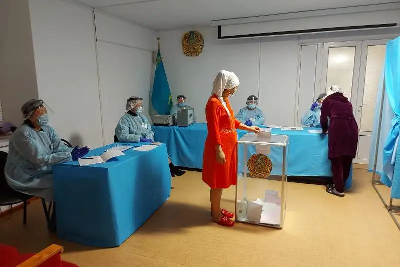 Жас аналар перзентханадан дауыс берді