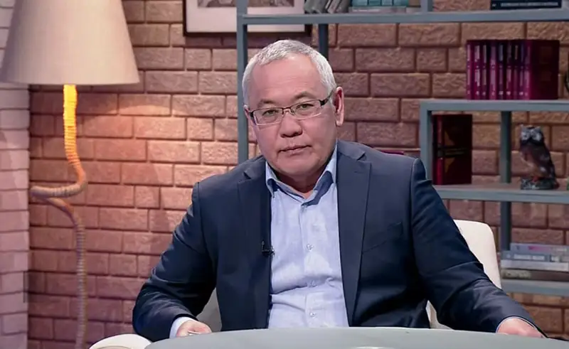 Жүсіпбек ҚОРҒАСБЕК: ПАРТИЯҒА мүше болған ЖУРНАЛИСТ қаламмен қоштасуы керек