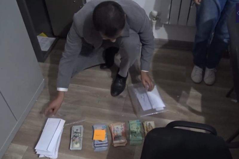Атырауда серіктестік директоры 1 миллиардтан астам теңгені шетелге заңсыз шығарғаны үшін сотталды 