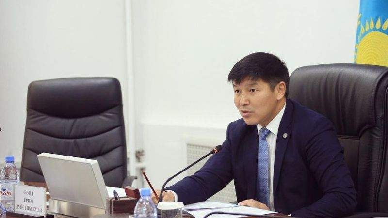 «Кәсіпкерлерге қысым көрсетті»: Талдықорған қаласының әкіміне 200-ден астам адам арыз жазған