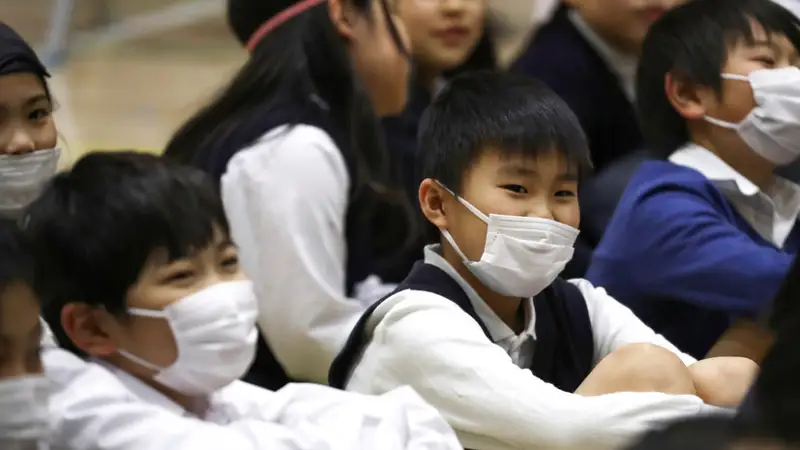 Коронавирус кесірінен 290 миллионнан астам бала сабақтан қалды