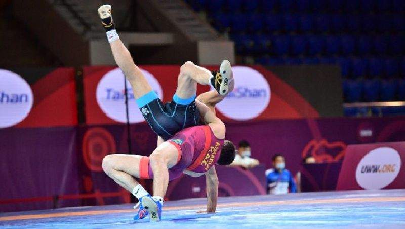 Ақбар Құбанов Азия чемпионатында Қазақстан қоржынына төртінші медальді салды