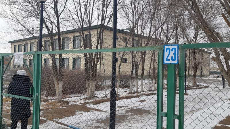 "Ондай адам балаларымызды оқытқанына қарсымыз" 