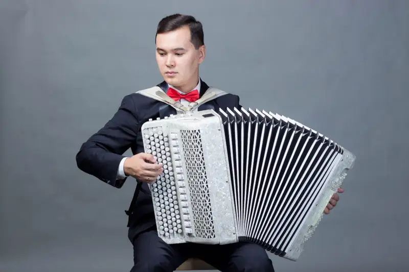 Ғалымжан Нарымбетов: «Адайды» ойнағанда баянды жыртып жібере жаздау керек