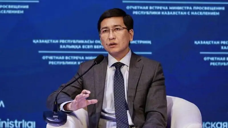 Аймағамбетов қай футболшының жанкүйері екенін айтты