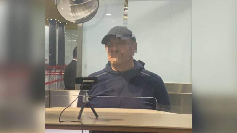 Есірткі қылмысы үшін халықаралық іздеуде жүрген күдікті Қазақстанға жеткізілді  