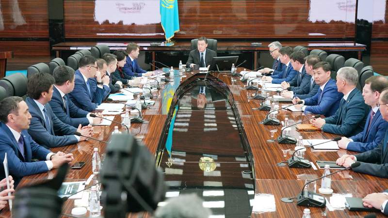 Мамин Шымкент қаласын дамыту мәселелері жөнінде кеңес өткізді 