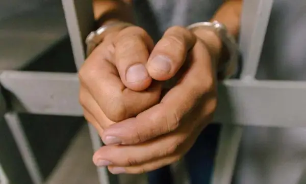 Жұмысқа тұрғызуға уәде беріп, 4 млн теңгесін алып кеткен