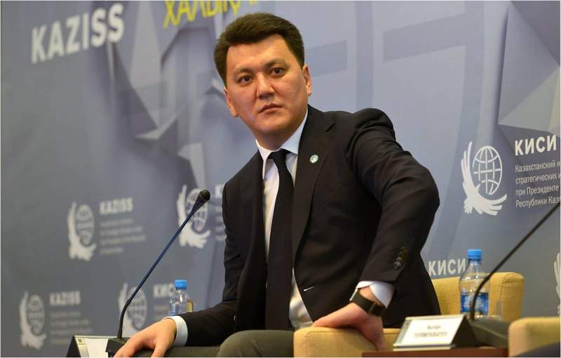 Ерлан Қарин Президенттік жастар кадр резервіне іріктеудің жаңа талаптарын атады 