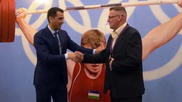 Олимпиада медалі сегіз жылдан кейін берілді