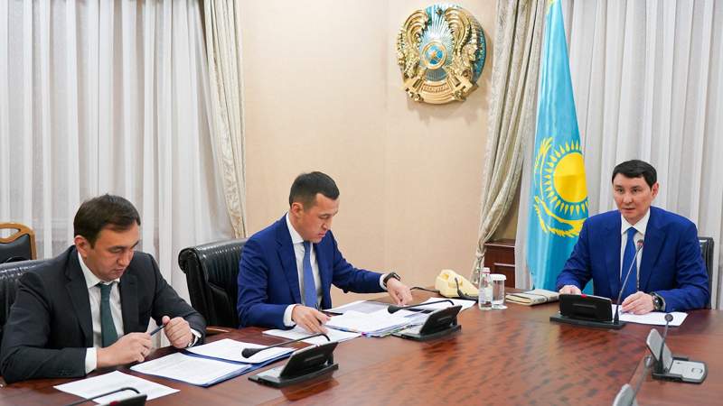 Үкіметте Ерұлан Жамаубаев экономиканы несиелендіруге қатысты жиын өткізді