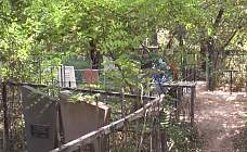 Жерлеу бағасын көтерген көрқазушылар ұсталды