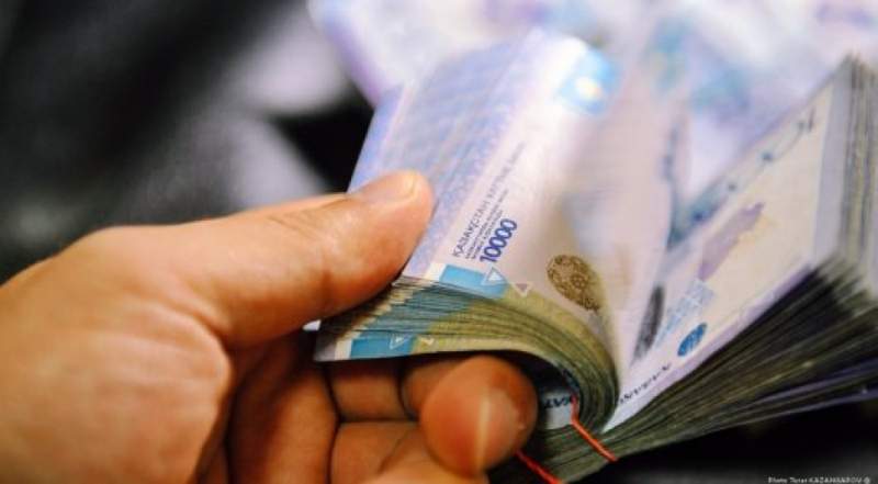 Алматы облысында 1448 медицина қызметкері үстемақы алды