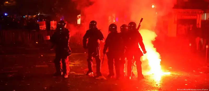 Испания астанасы Мадридте оппозиция өкілдері шеруге шықты