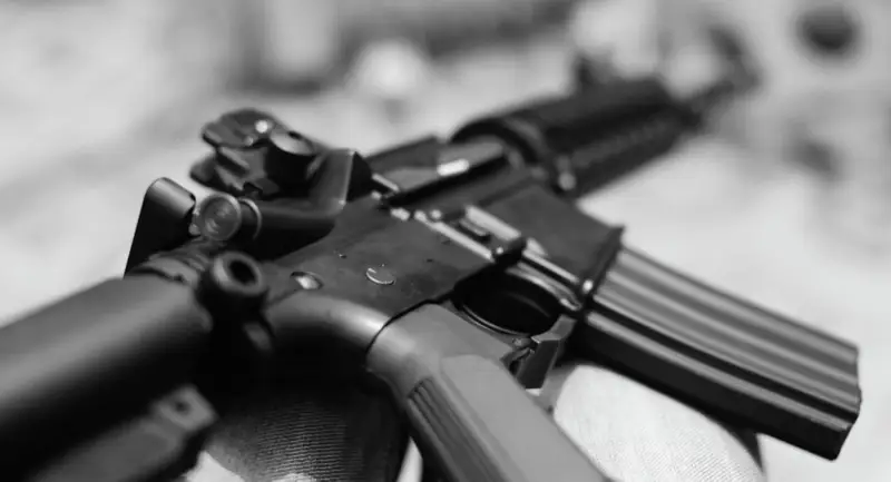 Ақтөбеде мұздай қаруланған ер адам ұсталды 