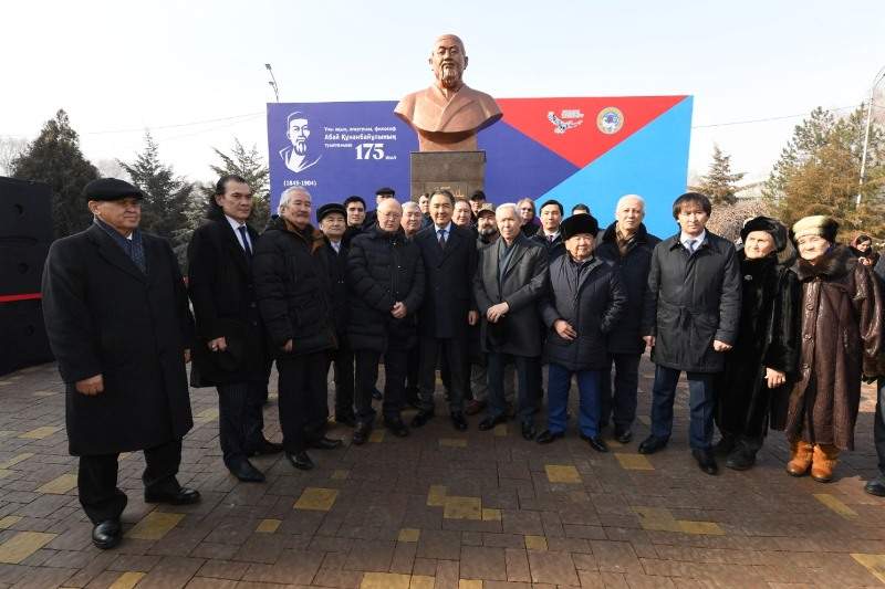 Алматыда Абай мүсіні ашылды