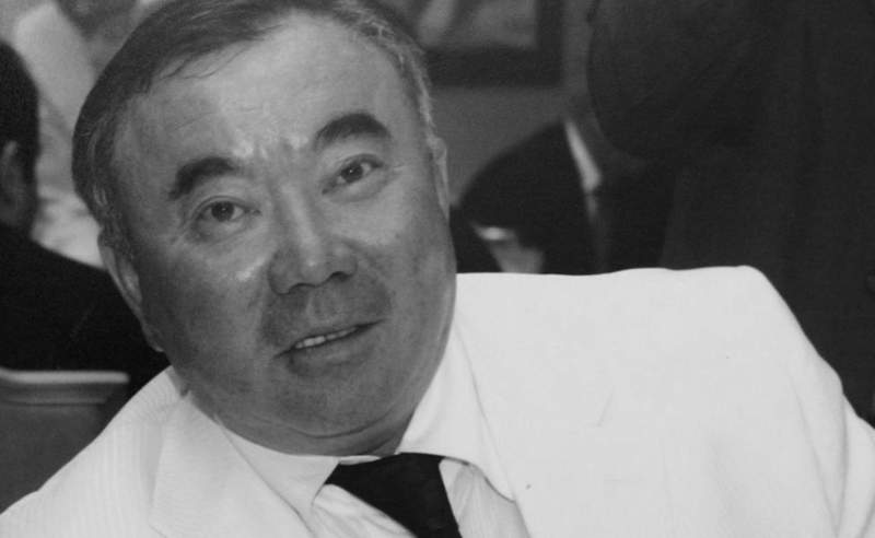 САНТЕХНИКТЕН миллиардерге дейін. Болат НАЗАРБАЕВТЫҢ өмір жолы қандай?