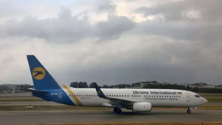 180 жолаушысы бар ұшақ құлады