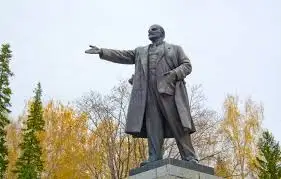 Шығыс Қазақстанда Ленин ескерткішін құлатқандар тергеуге алынды