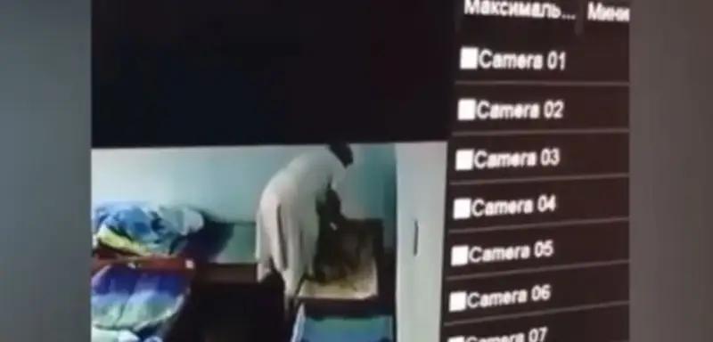 Балабақшадағы баланы ұрып-соққан тәрбиешінің видеосы тарады