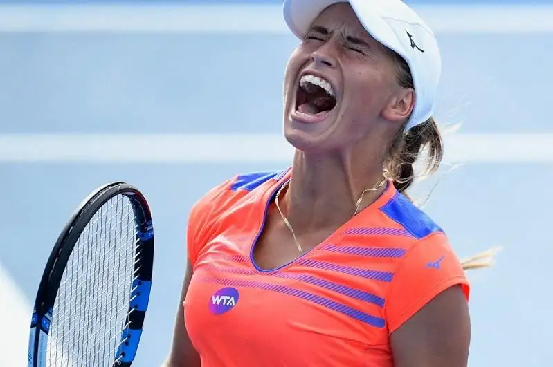 Юлия Путинцева ширек финалға шықты