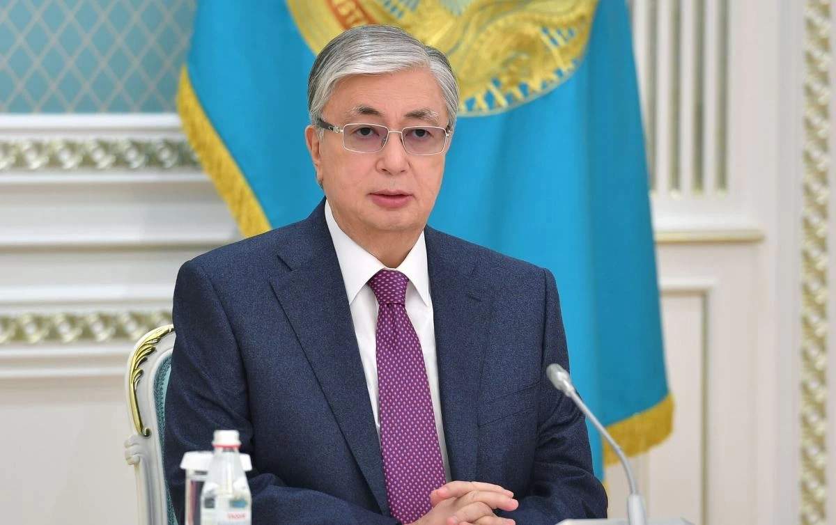 Президент қазақстандықтарды Отан қорғаушылар күнімен құттықтады