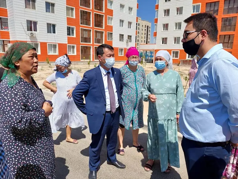 «SHYMKENТ CITY» шағын ауданының тұрғындарымен кездесу өтті 