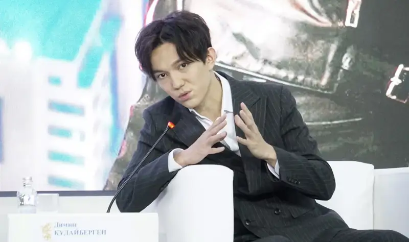 Димаш Құдайберген «Болашақ» стипендиясының иегері атанды