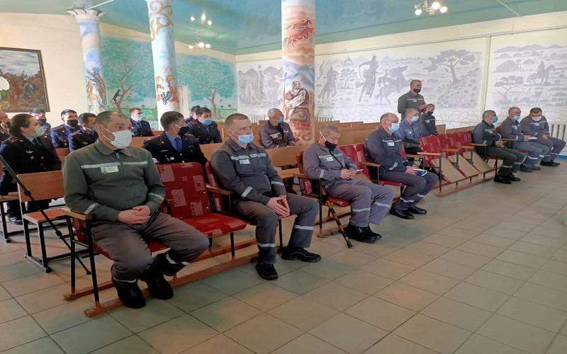Түрмеде кітап оқитындарға жеңілдік жасалады