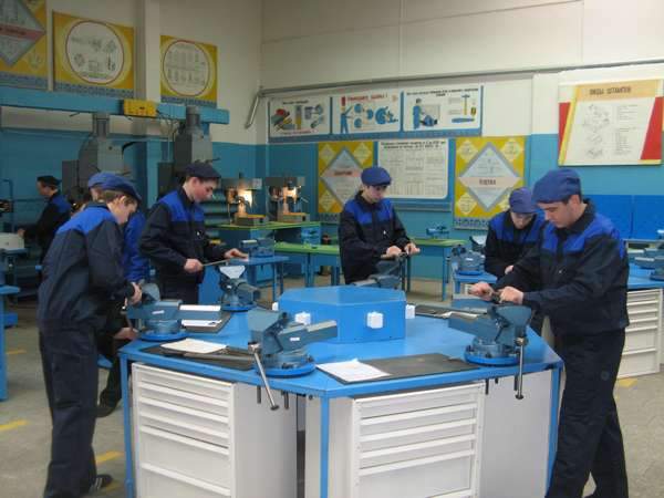 Техникалық және кәсіптік білімі бар мамандар даярлау қажет