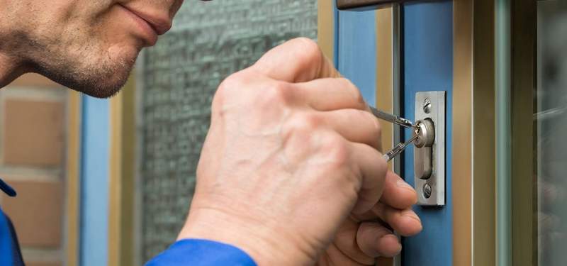 Әлеуметтік желіде танысқан жігіт елордалық қыздың үйіне ұрлыққа түсті 