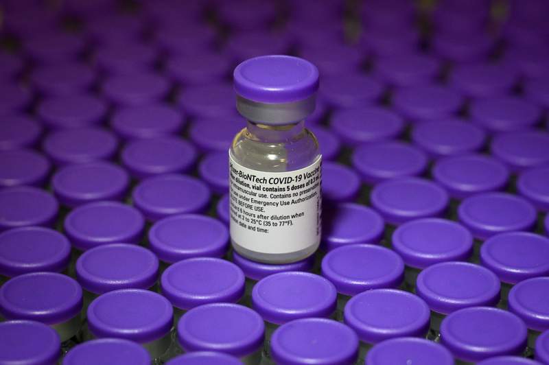 Қазақстан Pfizer вакцинасының жарты миллион дозасын ақысыз алды