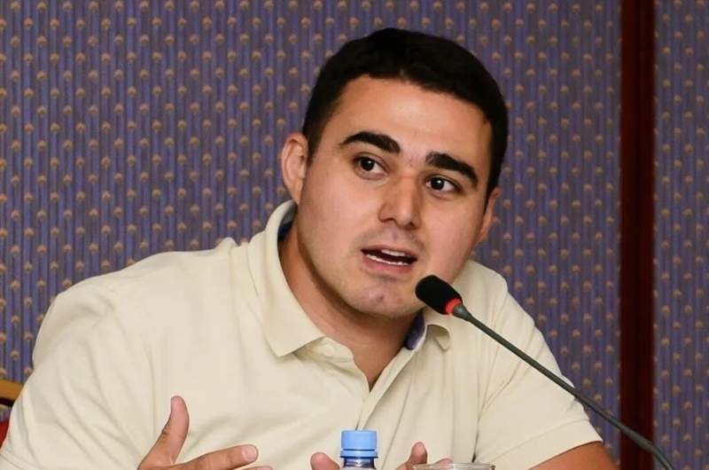 Журналист Михаил Козачковты қамауда ұстау мерзімі ұзартылды