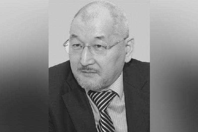 Белгілі тарихшы Талас Омарбеков дүние салды 