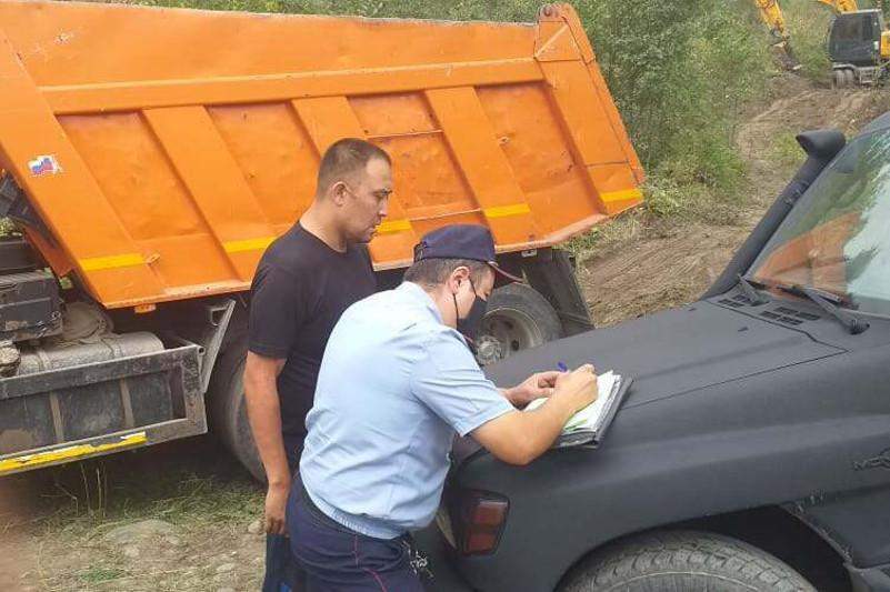 Қара топырақ сатпақ болғандар ұсталды