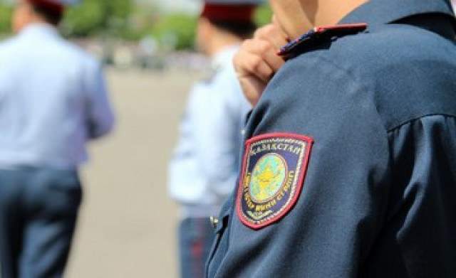 Жалған полицейге 1,5 млн теңге айыппұл салынды