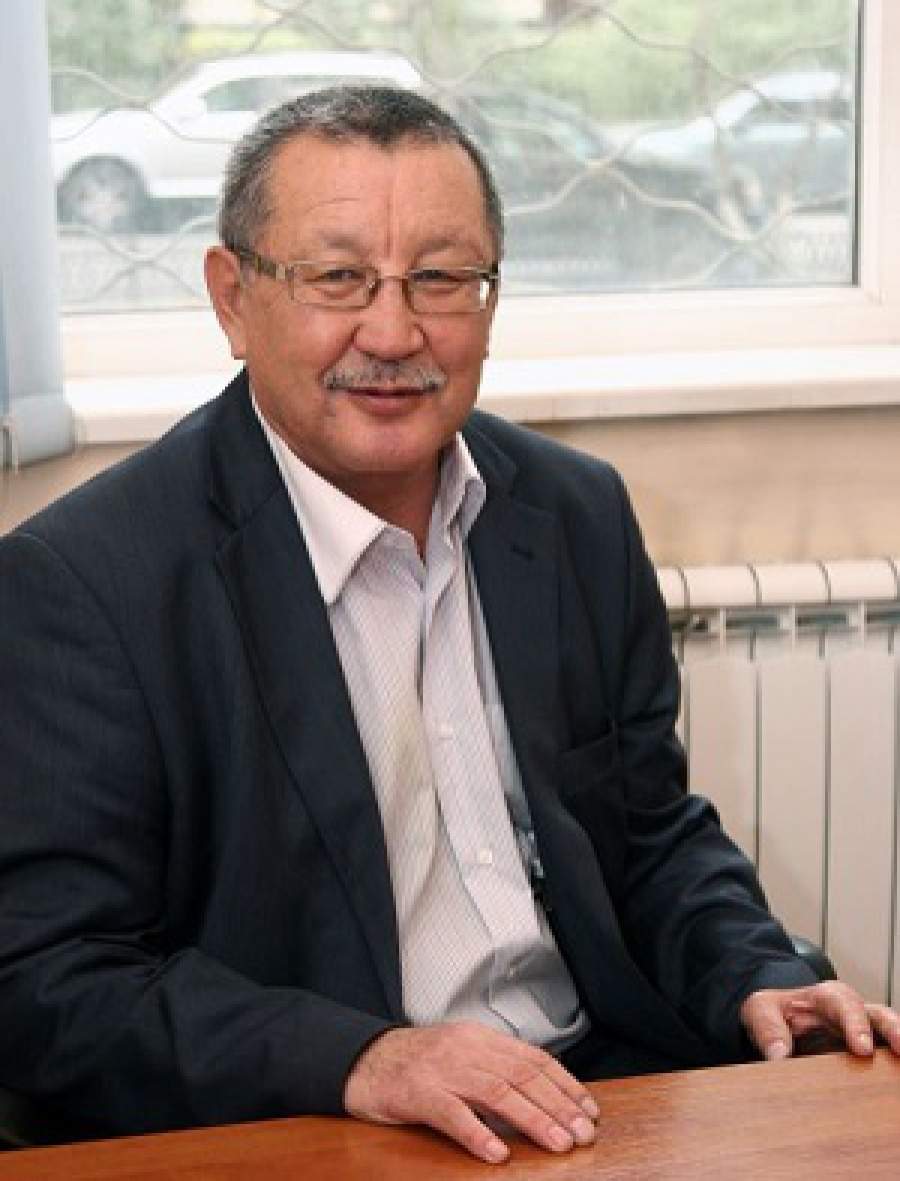 Ақын Аманхан Әлімұлы өмірден озды 