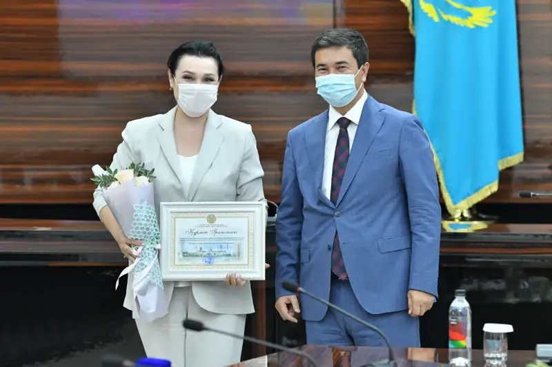 Шымкентте мәдениет қызметкерлері марапатқа ие болды  