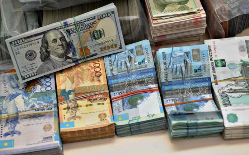  «Көлік алып беремін»: Елордада алаяқтар 280 адамды алдап кеткен