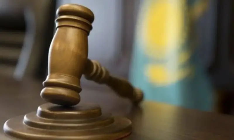 Казино заңгері пара бергені үшін сотталды