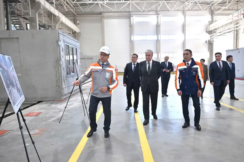 Қасым-Жомарт Тоқаев MODEX Astana темірбетон конструкцияларын шығаратын зауытқа барды