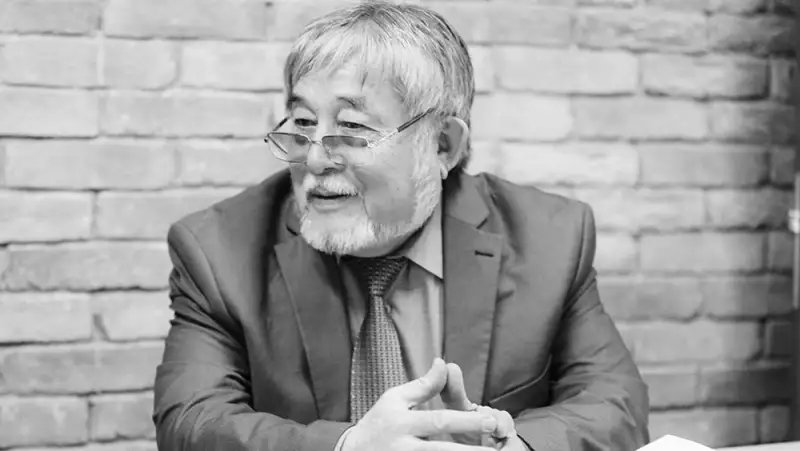 Президент Көпен Әмірбектің отбасына көңіл айтты