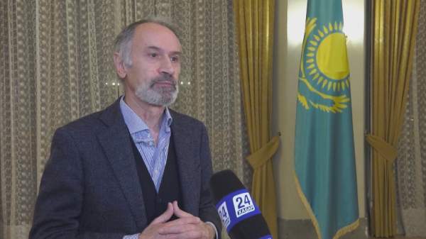 Италия саясаткері мерекемен құттықтады