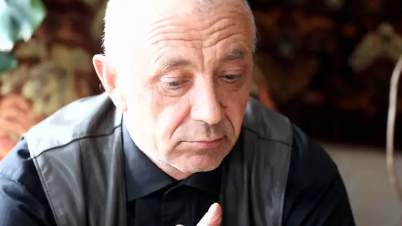 Хоккейден Олимпиада ойындарының чемпионы қайтыс болды